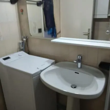 Apartment Accogliente Alloggio Pochi Passi Dalla Spiaggia. Le Lavandou