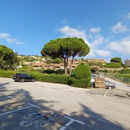 Accogliente Alloggio Pochi Passi Dalla Spiaggia. *