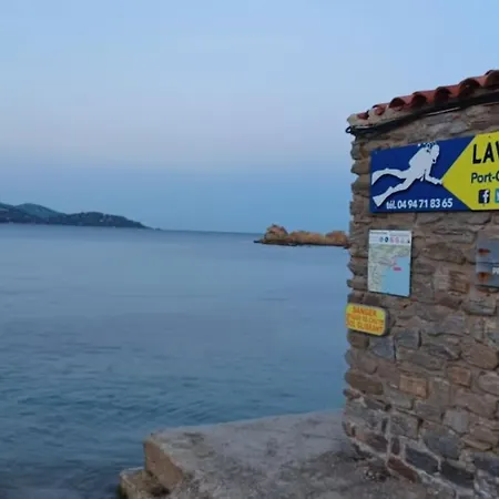 Accogliente Alloggio Pochi Passi Dalla Spiaggia. *