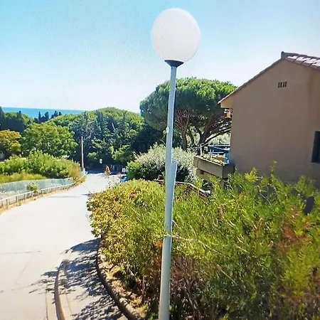 Accogliente Alloggio Pochi Passi Dalla Spiaggia.