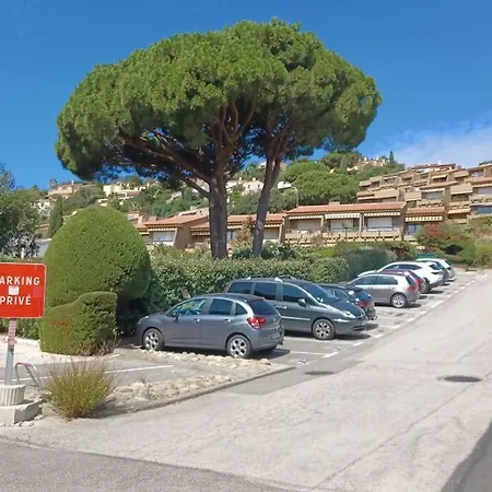 Appartamento Accogliente Alloggio Pochi Passi Dalla Spiaggia. *