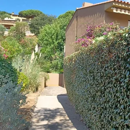Accogliente Alloggio Pochi Passi Dalla Spiaggia. * Le Lavandou
